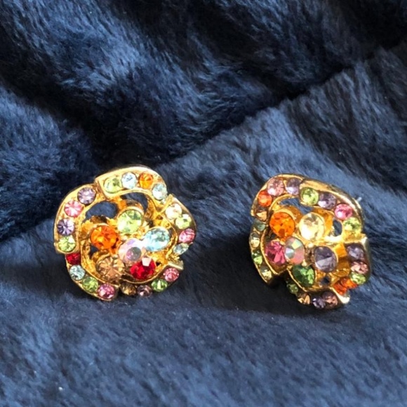 Multicolored Stoned gold toned earrings - Picture 5 of 8